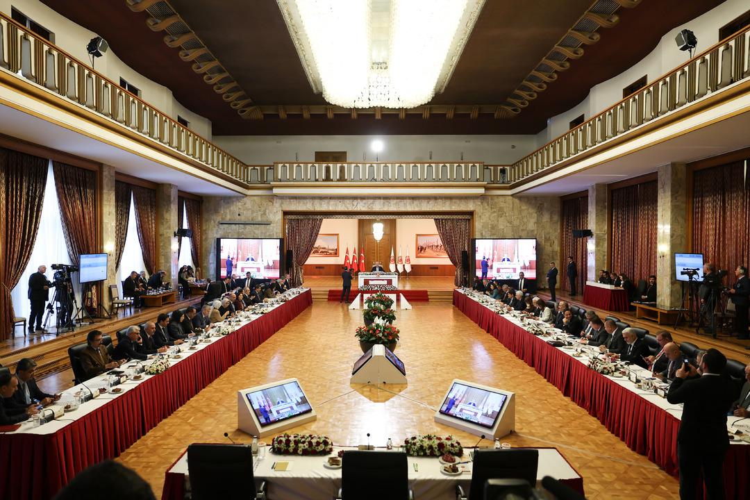 Son dakika | İmralı meselesi resmen çözüldü: Komisyon tarihi karar verdi, CHP basına kapalı toplantıyı terk etti! İşte İmralı'ya gidecek 5 isim