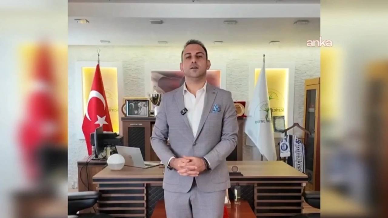 Defne Belediye Başkanı Halil İbrahim Özgün, CHP'den Ayrılarak YENİ Parti'ye Katıldı