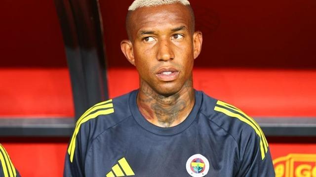 Fenerbahçe'den Ayrılacağı Kesinleşince Duygu Dolu Anlar Yaşadı! Talisca'dan Yönetime Sert Sözler