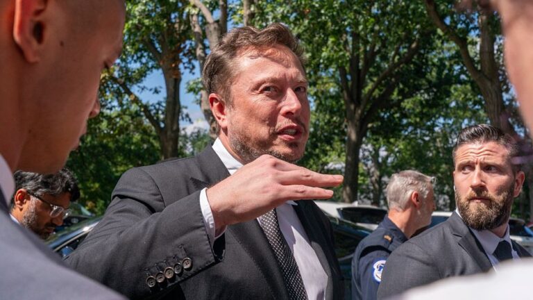 Elon Musk: Starlink, Gazze’deki yardım kuruluşlarına uydu desteğinde bulunacak