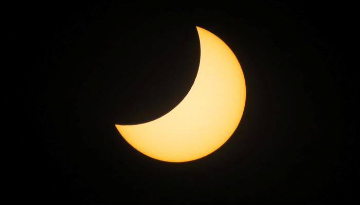 Tüm dünya merakla bekliyordu, 186 kilometrelik rota izledi! 2024’ün ilk Güneş tutulması Meksika, ABD ve Kanada’dan izlendi!