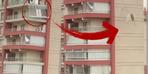 Fırtınanın hızı 90 kilometreye ulaştı! Apartmanın camı sokağa uçtu