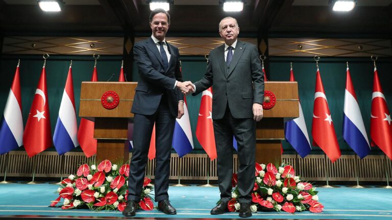 Cumhurbaşkanı Erdoğan’dan Rutte’ye tebrik telefonu