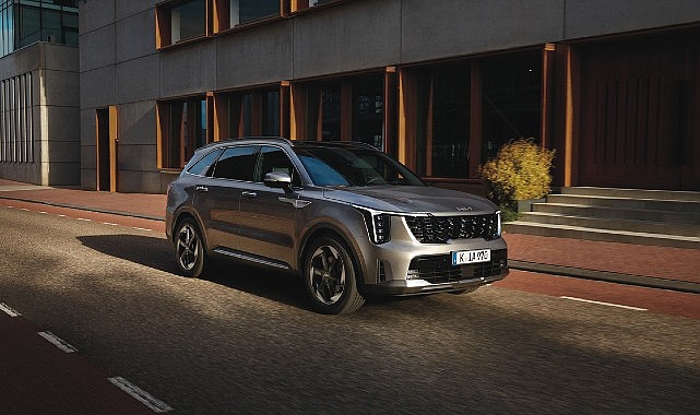 Efsane Kia Sorento yenilenen yüzüyle Türkiye’de! – OTOMOTIV