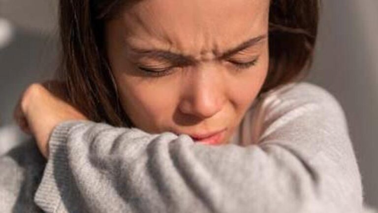 Uzman uyardı: Kabinin öksürüğü ve seyahat hastalığı artıyor