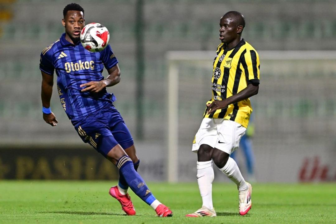 Fenerbahce Eusebio Kupası Benfica 3-2 yenilgisi Benfica'da kupayı yenerek! 3