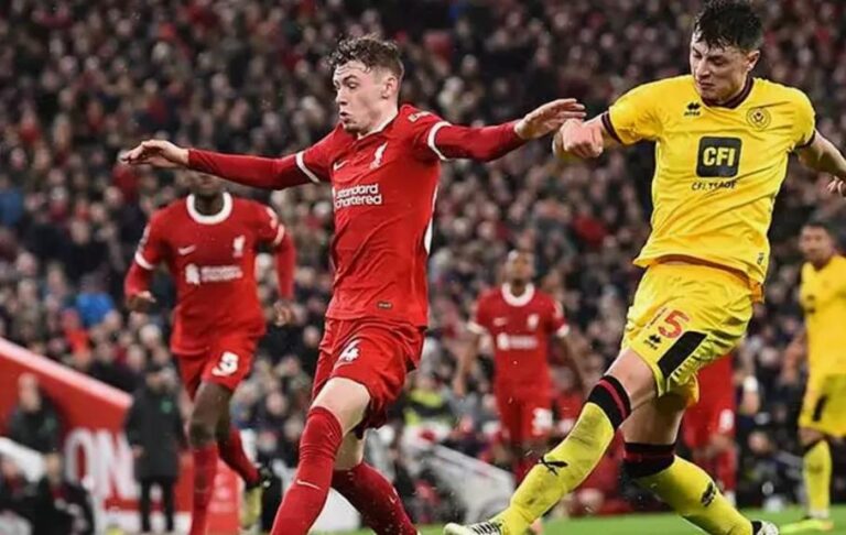 Futbolun Geleceği: Robot Hakemler ve Dijital Taraftarlar