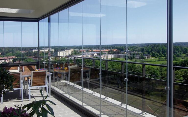 Modern yaşam alanlarını güzelleştiren cam balkon modelleri