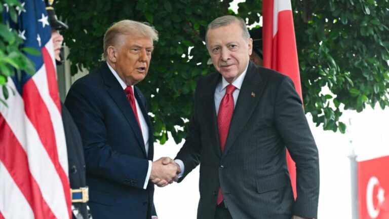 Trump: Beyaz Saray'da Başkan Erdoğan'a ev sahipliği yapmak bizim için bir onur
