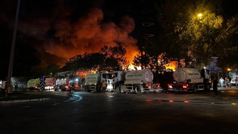 Kayseri'de Keçe Fabrikasında Ateş – Son Dakika Haberleri