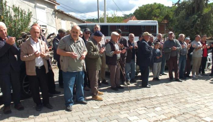 Pozisyon: Baliekesir! Zeytin üreticileri yağmur duasına gitti