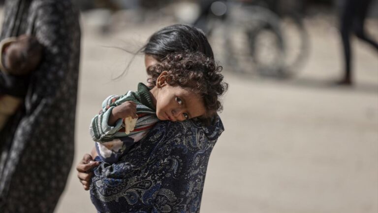 8 ülkenin bakanlarından biri olan Gazze'de ortak beyan