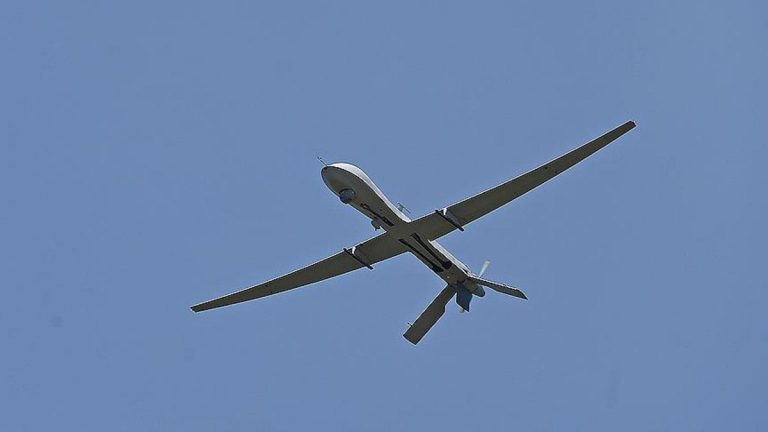 İsrail, Lübnan’ın güneyinde bir araca drone ile saldırdı